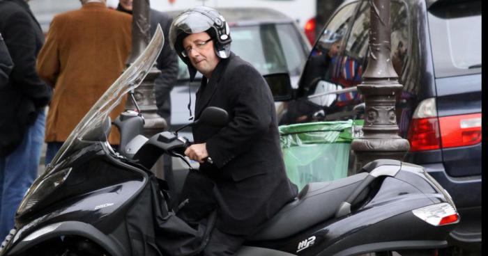 François Hollande de nouveau aperçu en scooter à Paris