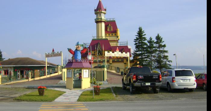 Le Château de Noël en feu à Rivière-du-Loup