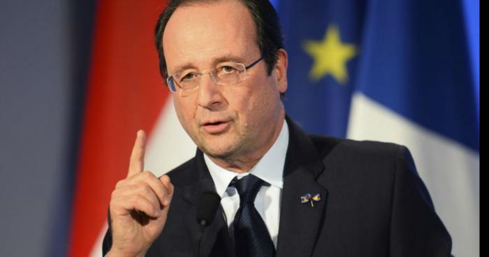 Ce matin Francois Hollande le président français a perdu la vie dans un accident de voiture près des Champs Elysée.