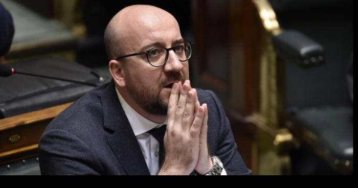 Le premier ministre Charles Michel et son gouvernement démissionne.