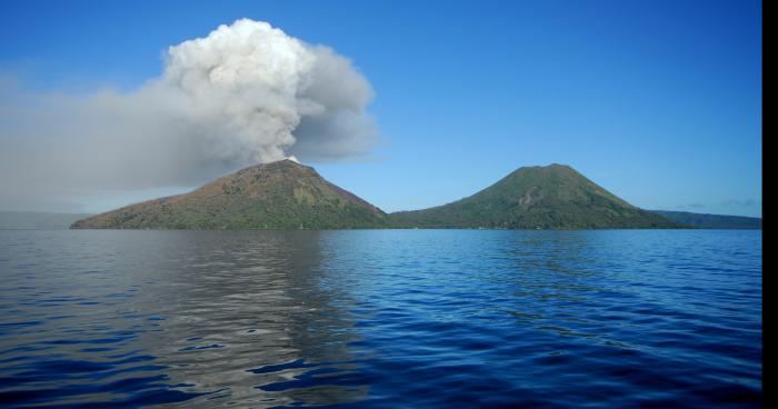 Volcan en éruption