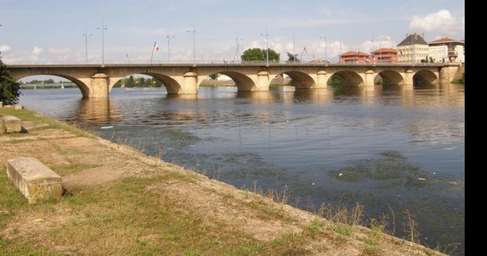 Un bébé naît sous un pont dans la ville de Roanne