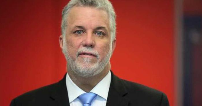 Le ministre Couillard sur le billard