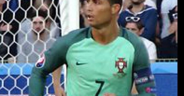 CRISTIANO RONALDO ARRETE SA CARRIÈRE