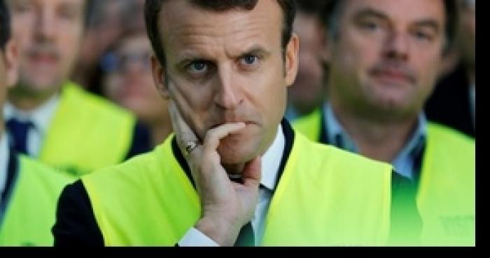 Le président Macron se ralit aux gilets jaunes