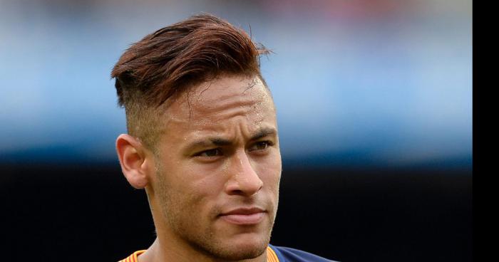 Neymar est gay