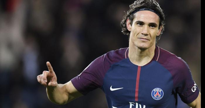 Cavani signe a city