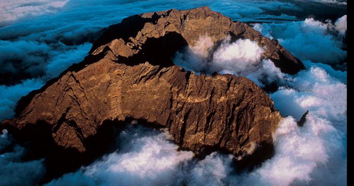 Une éruption Volcanique du Piton Des Neiges ? [ÎLE DE LA RÉUNION]