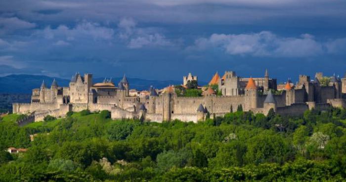 Incendie monstre a la citadelle de carcassonne