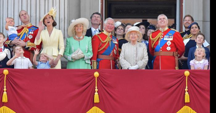 Après Meghan et Harry, William et Kate vont devenir caissière et plombier !