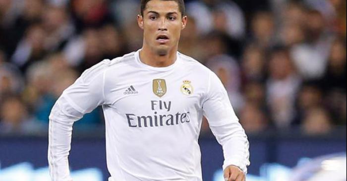 OFFICIEL! Cristiano Ronaldo s'engage avec NOYEN/S