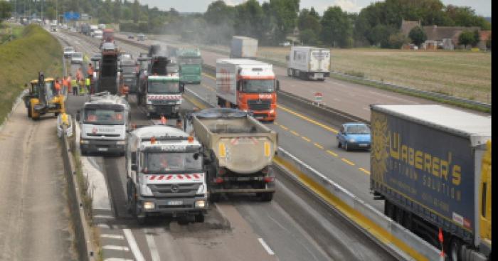 L'autoroute A84 bloquée pour raisons de poussière entravant la circurlation