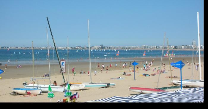 Alexina Albert reine de la nuit aperçue en état d'ébriété avancé à La Baule !!