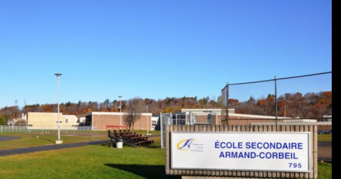 École Armand Corbeil fermer pour le mois D'avril