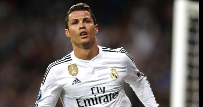 Cristiano Ronaldo Tombe Dans Le Coma