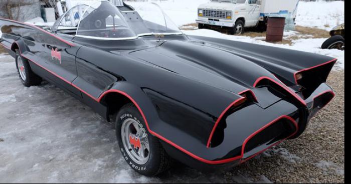 La Batmobile maintenant disponible en magasin