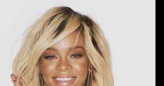 Rihanna est devenue blonde