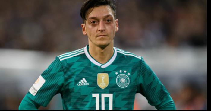 Mesut Ozil est une grosse merde