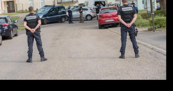 Carling Lorraine les gendarmes pris à parti