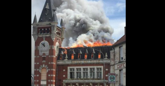 Incendie de l’hôtel-de-ville de Bruay-la-Buissière