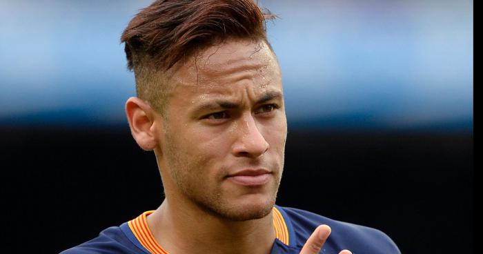 Neymar a bordeaux pour 440 000 000e