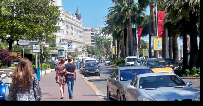 Denia à etait choisis pour aller à canne un  séjour  de  4 jours avec une de ses amie