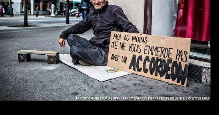 Emmanuel Macron réautorise la mendicité dans les rues