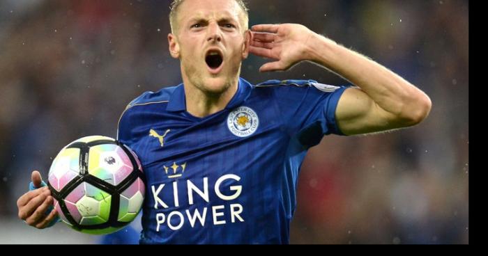 Jamie Vardy s'éloigne de l'atletico di assomada.