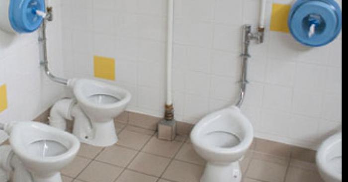 Toilettes payantes dans les établissements scolaires