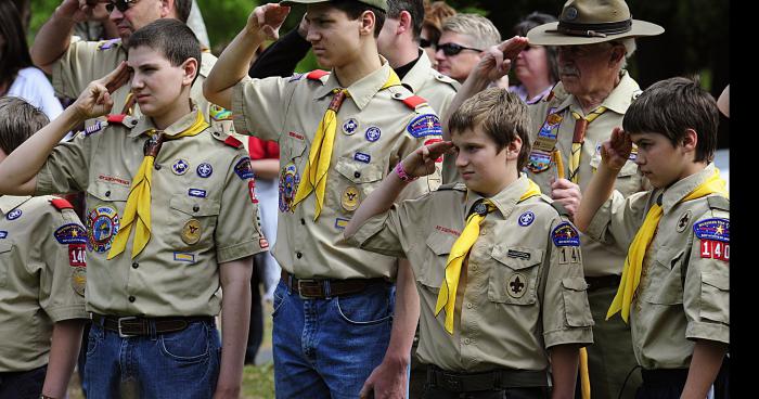 Dispartion d'Elisa, une jeune fille participant à un camp scout du côté de Rochefort.