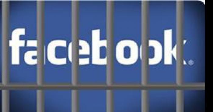 Facebook ferme la porte