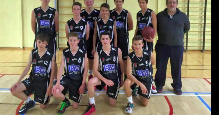 U16B Enghien gagne.