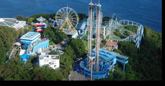 Nouveau parc d'attraction au Québec.