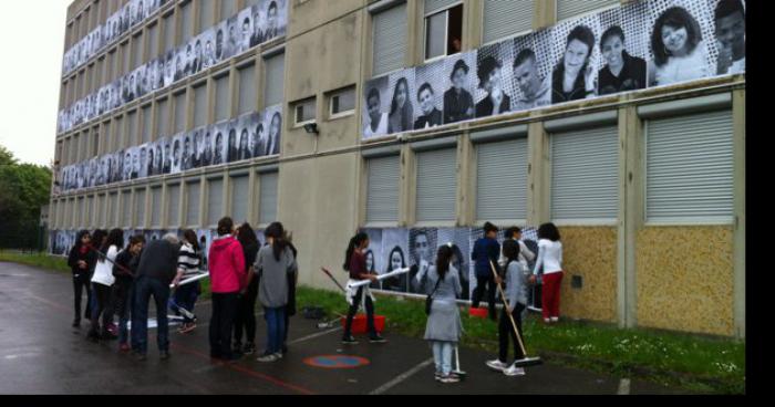 Un collège prend feu a St fons  (69190) la rentrée sera donc reporté au mois de novembre