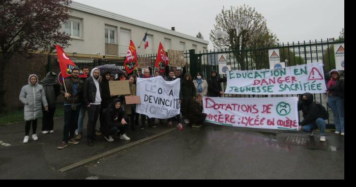 Fermeture du lycée sainte cécile