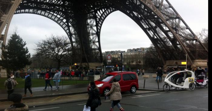 Alerte a la bombe dans Paris