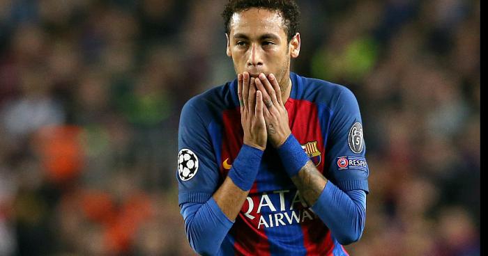 Neymar Jr ne signe pas à Paris mais au club de rugby de Landerneau