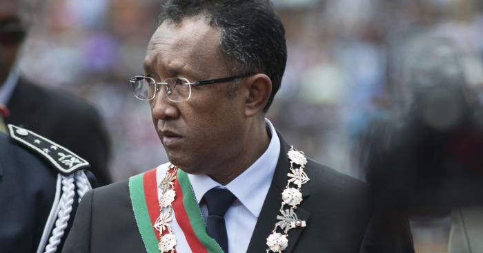 Madagascar se prépare à verser 200.000 Ariary par mois à tous ses citoyens