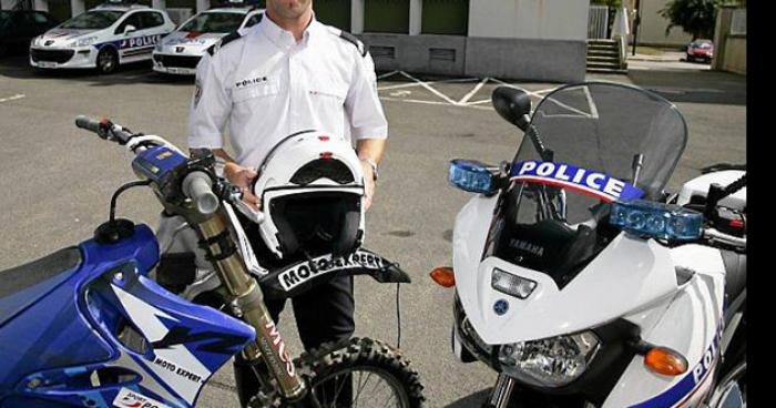 Nantes , les gendarmes rassemblé pour arrêté les délinquant en moto cross