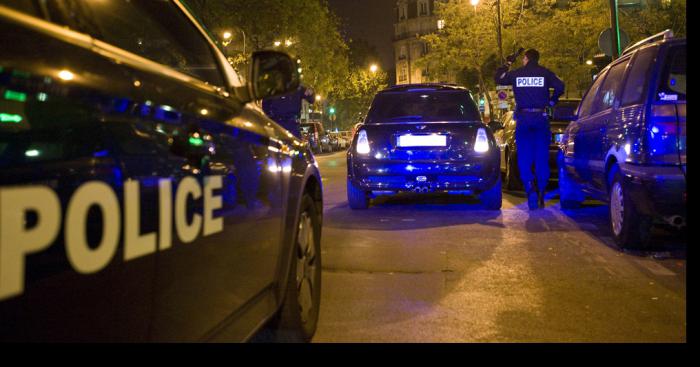 Des Clown Repérer Dans Un Quartier De Paris