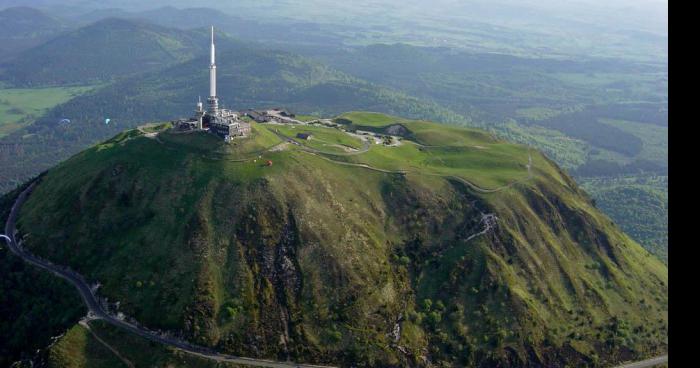 Une base de Véga dans les volcans d'Auvergne