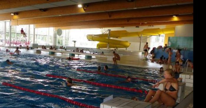 Hystérique a la piscine de doullens.