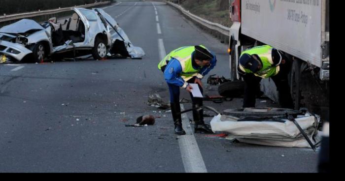 Ce matin un camion a percuté une voiture