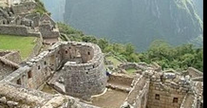 Un citoyen canadien photographié en train de souiller le site historique Machu Pichu