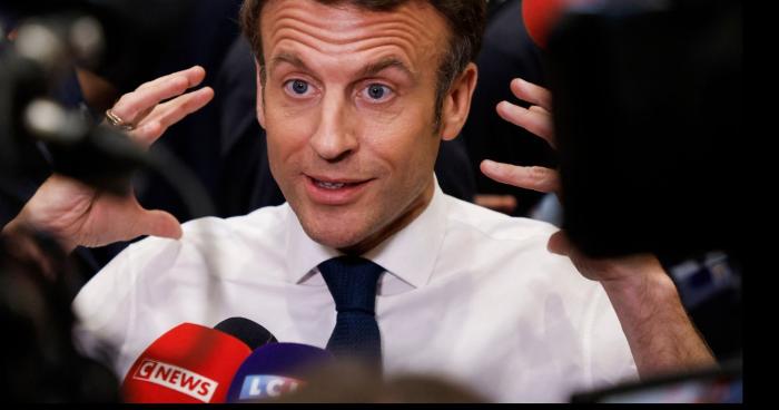 Emmanuel Macron retrouver mort