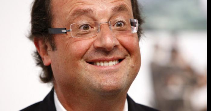 François Hollande ne démissionne plus