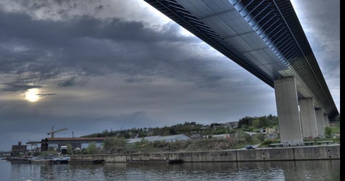 Démontage du viaduc de Beez