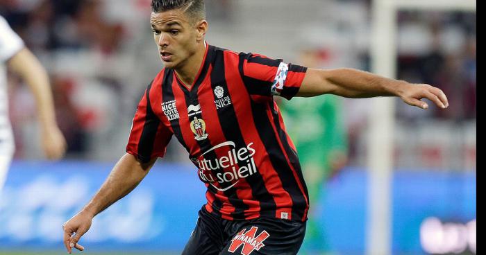 Hatem Ben Arfa pris en otage par une fan de l'OGC NICE