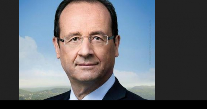 François Hollande démissione.