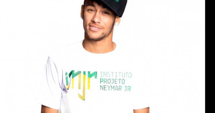 Petite amie de neymar